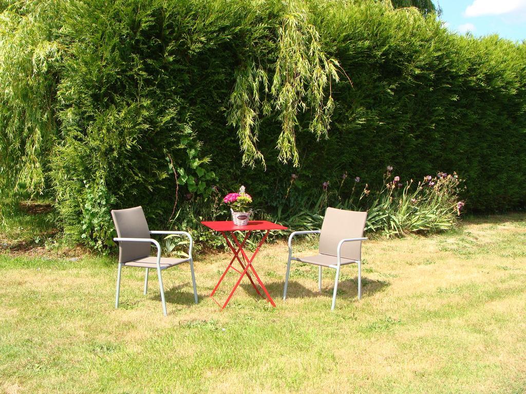 Le Vieux Castel Bed and Breakfast Goustranville Zewnętrze zdjęcie
