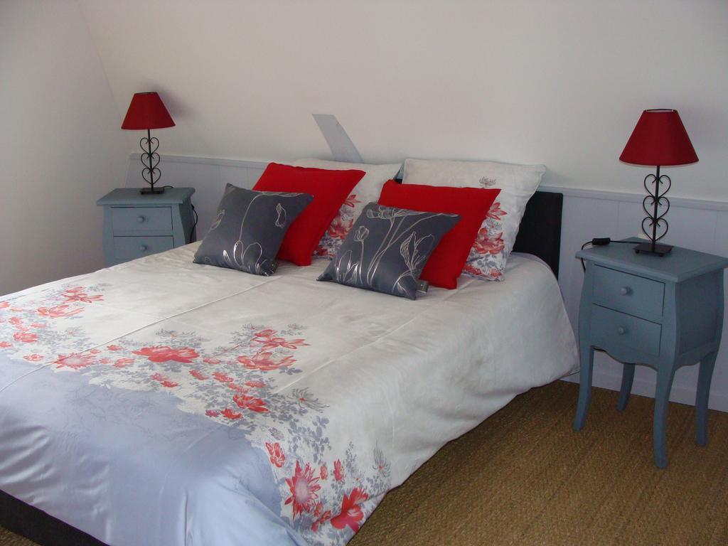 Le Vieux Castel Bed and Breakfast Goustranville Pokój zdjęcie